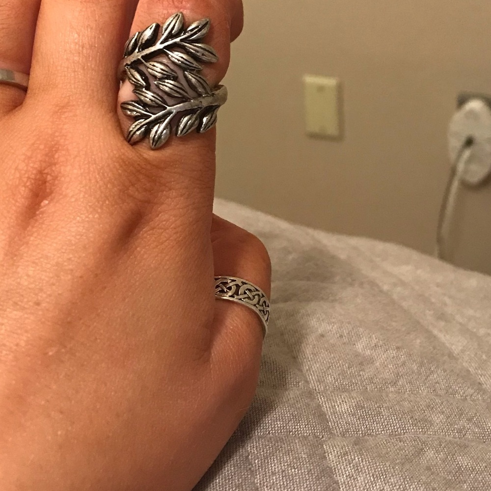 Tree branch ring